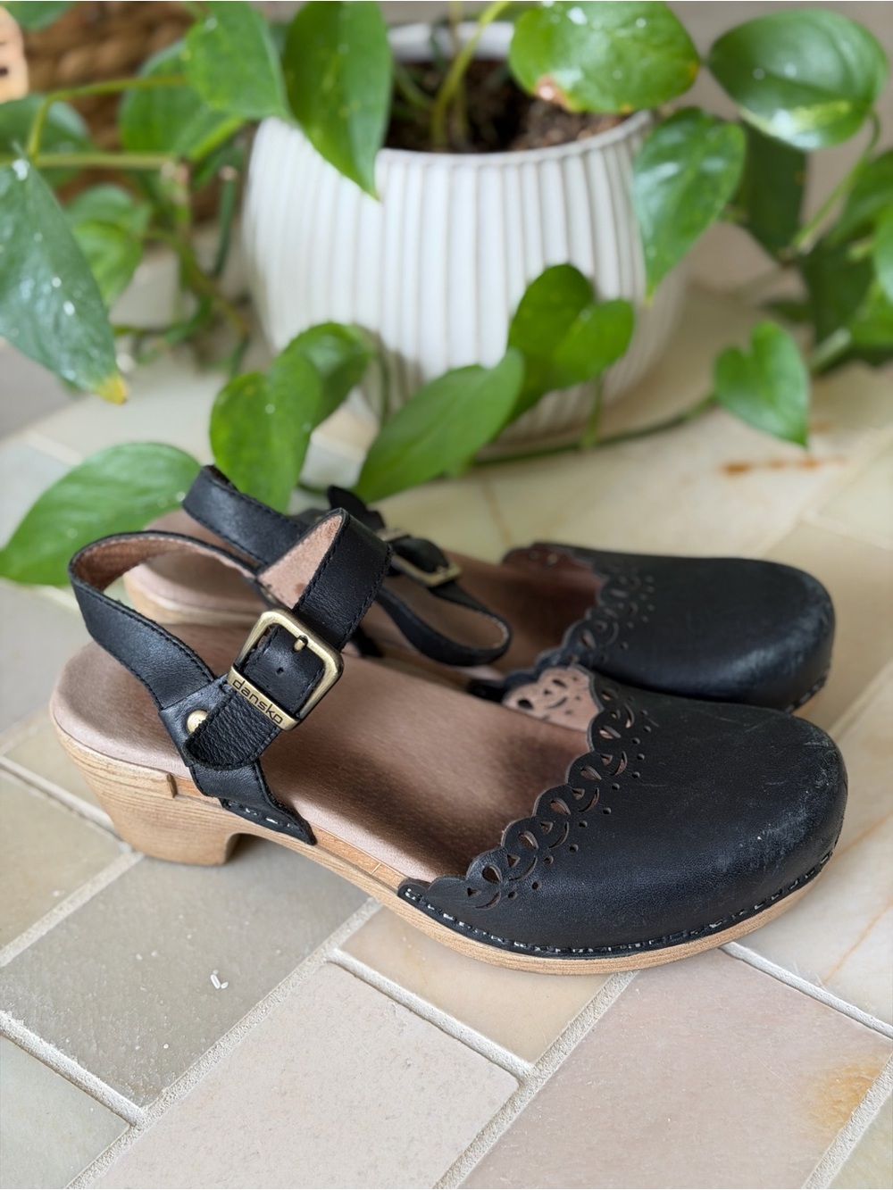 Black Leather Dansko Clog Sandals - Womens 37 - Picture 4 of 7